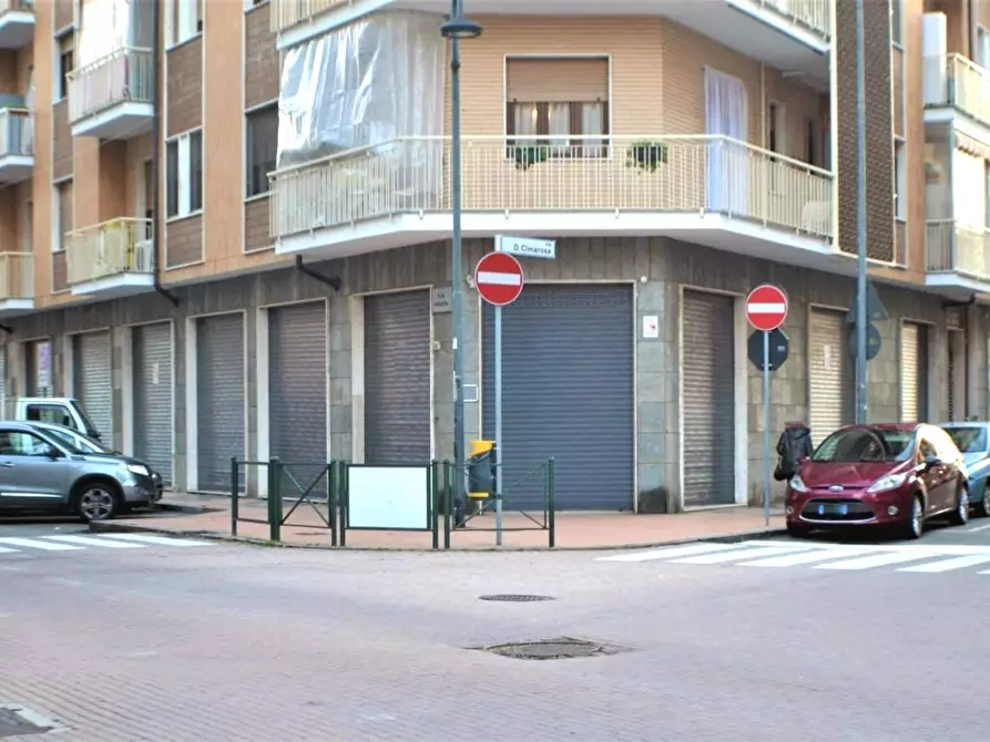 Immagine 3 di Locale commerciale in affitto  in Via Juvarra a Nichelino