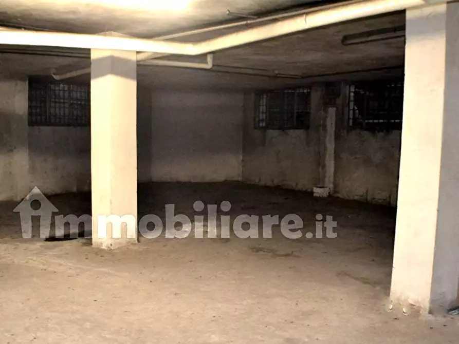 Immagine 9 di Locale commerciale in affitto  in Via Juvarra a Nichelino