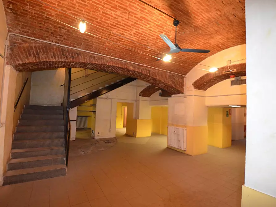 Immagine 8 di Showroom in vendita  in Corso Via Montebello a Torino