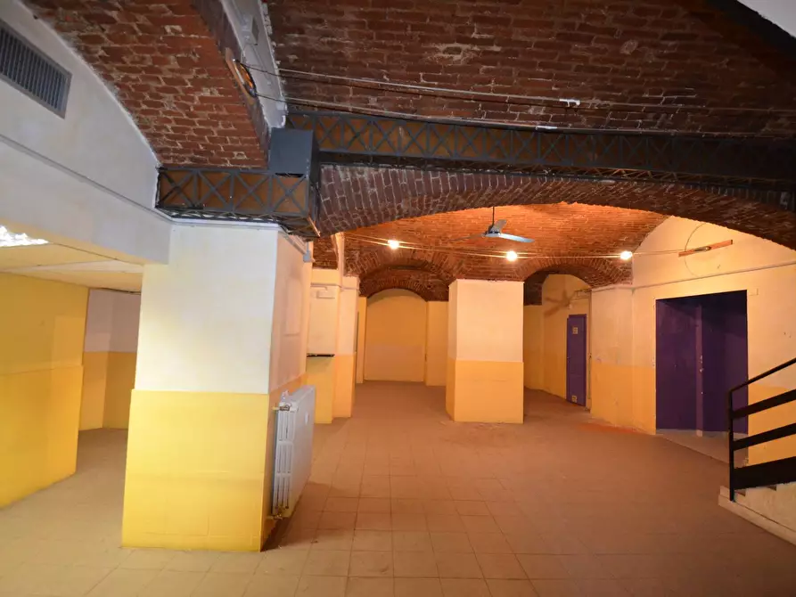 Immagine 9 di Showroom in vendita  in Corso Via Montebello a Torino