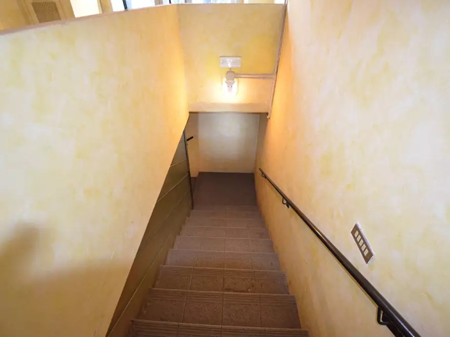 Immagine 11 di Showroom in vendita  in Corso Via Montebello a Torino