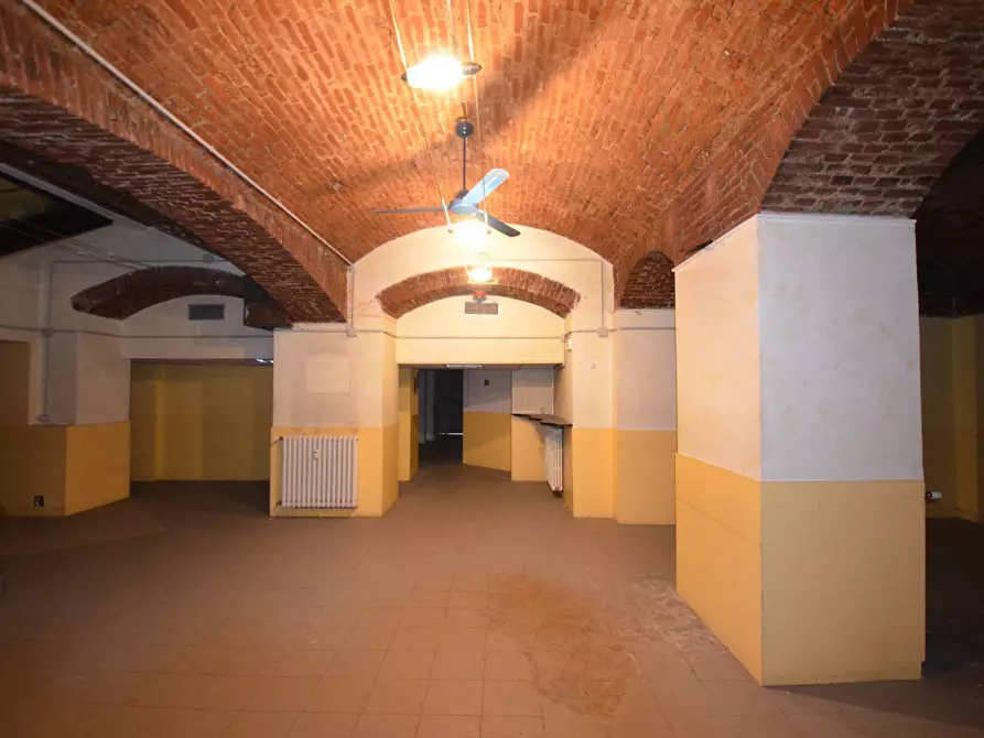 Immagine 16 di Showroom in vendita  in Corso Via Montebello a Torino