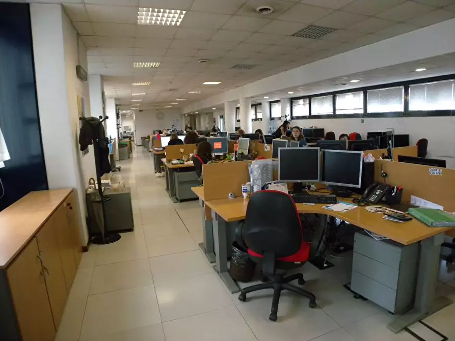 Immagine 5 di Ufficio in affitto  in Corso Orbassano a Torino