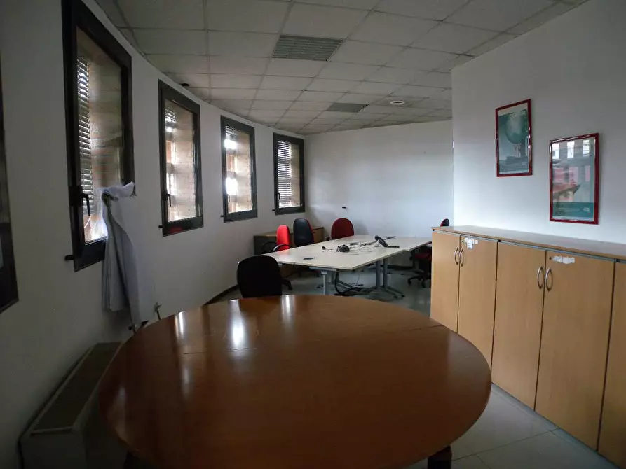 Immagine 8 di Ufficio in affitto  in Corso Orbassano a Torino
