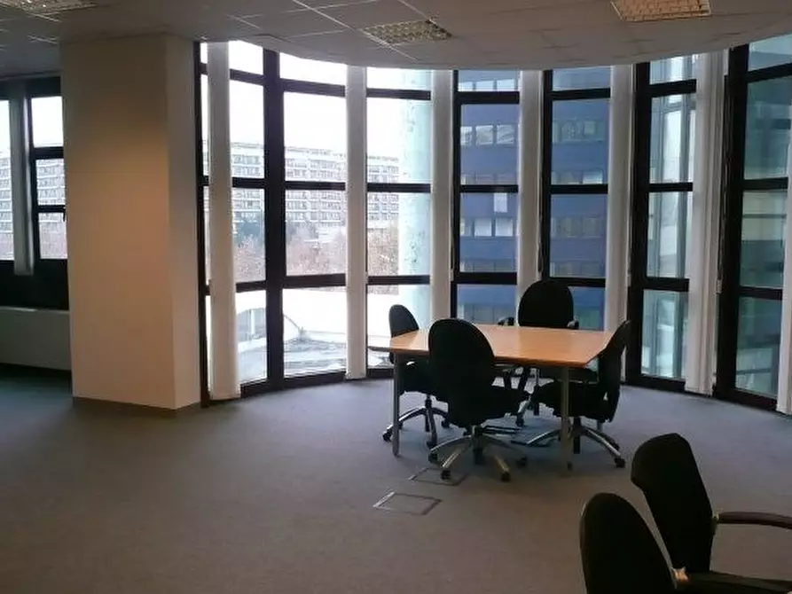 Immagine 2 di Ufficio in affitto  in Corso Orbassano a Torino