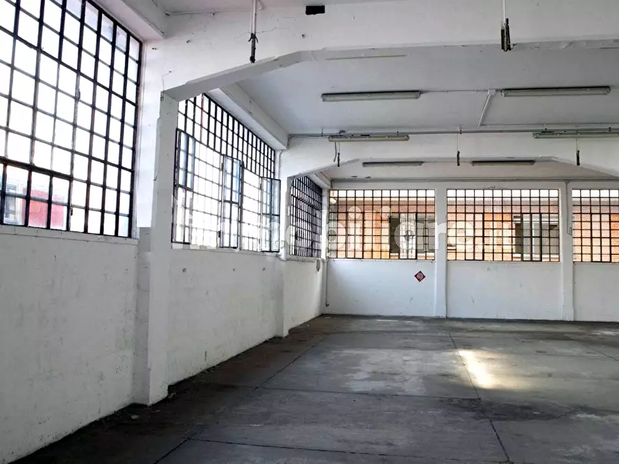 Immagine 7 di Capannone industriale in vendita  in Via Sansovino a Torino