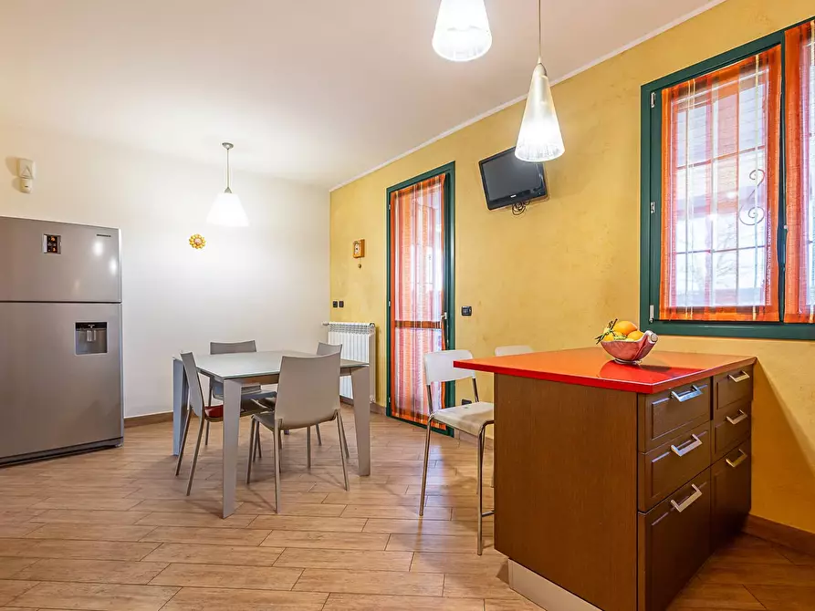 Immagine 13 di Villetta a schiera in vendita  in via Fratelli Bandiera a Rivalta Di Torino