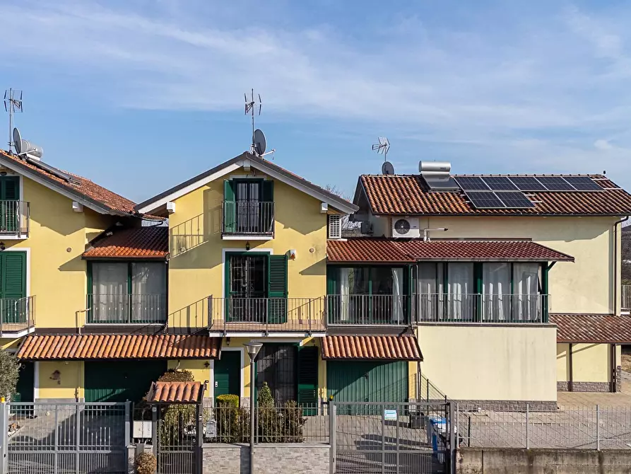 Immagine 2 di Villetta a schiera in vendita  in via Fratelli Bandiera a Rivalta Di Torino