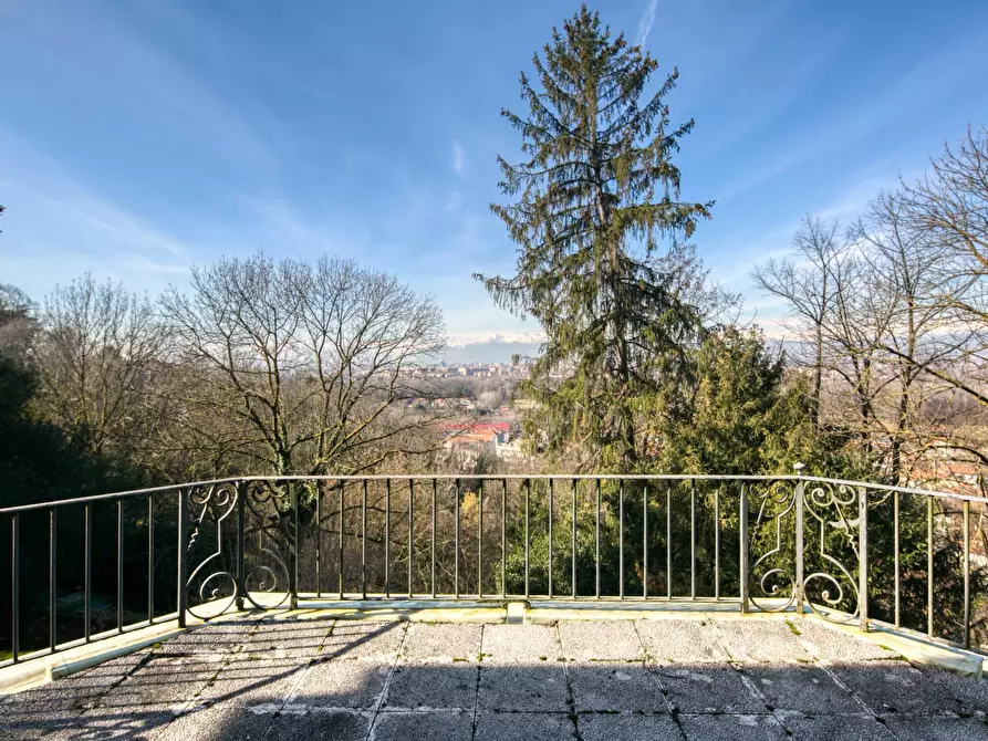 Immagine 14 di Appartamento in vendita  in Strada Superga a Torino