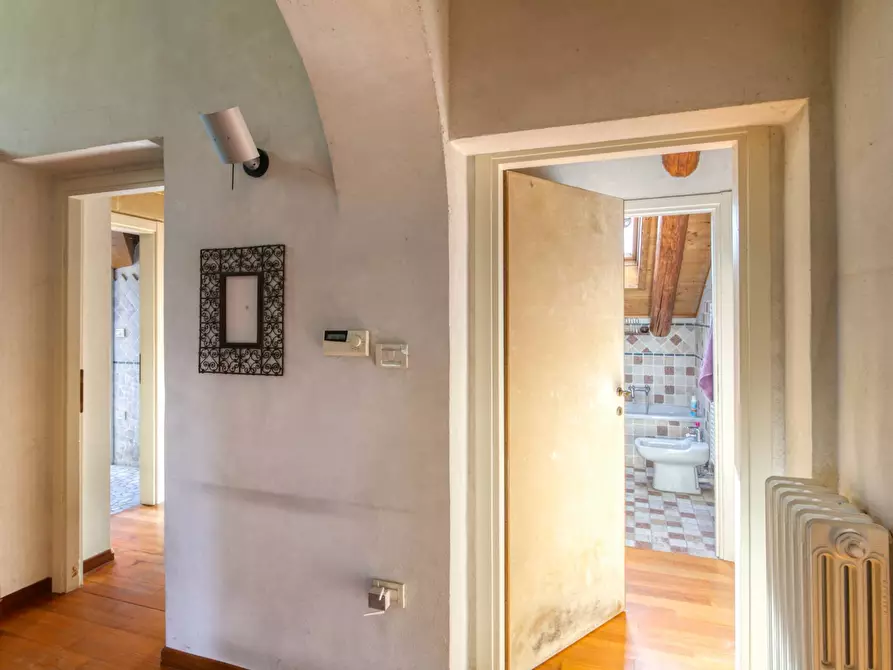 Immagine 17 di Appartamento in vendita  in Strada Superga a Torino