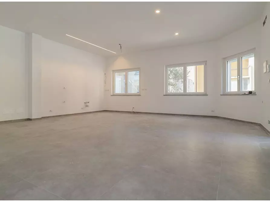 Immagine 24 di Loft/Open space in vendita  in Corso Lecce a Torino