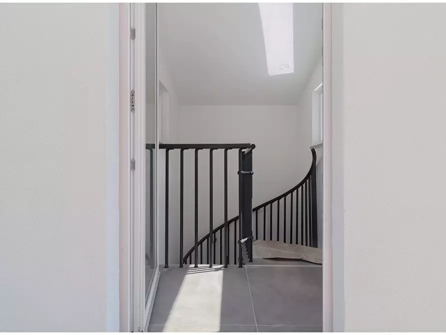 Immagine 25 di Loft/Open space in vendita  in Corso Lecce a Torino