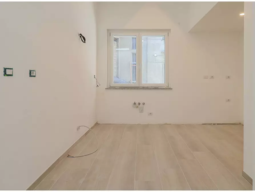 Immagine 11 di Loft/Open space in vendita  in CORSO LECCE a Torino