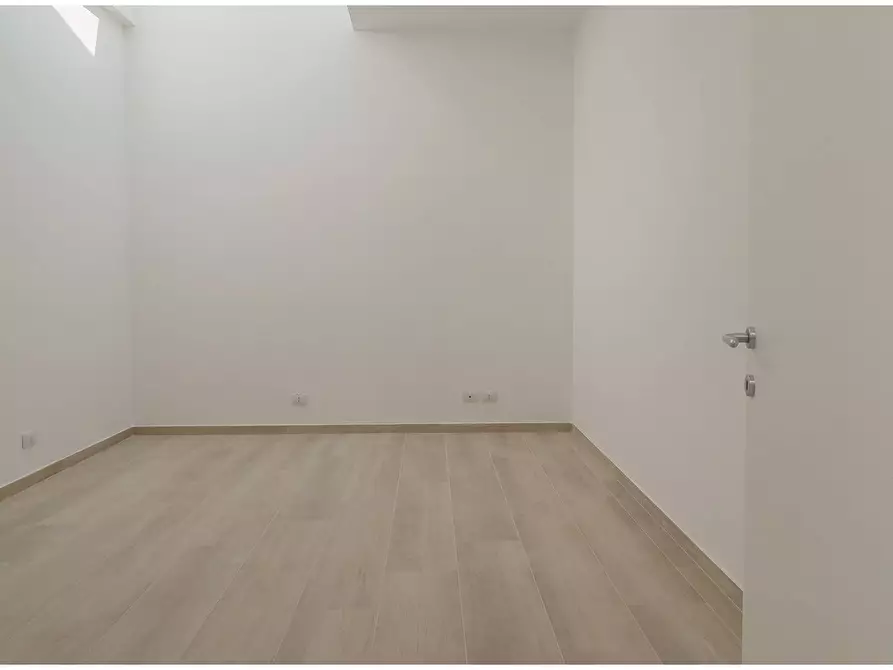 Immagine 14 di Loft/Open space in vendita  in CORSO LECCE a Torino