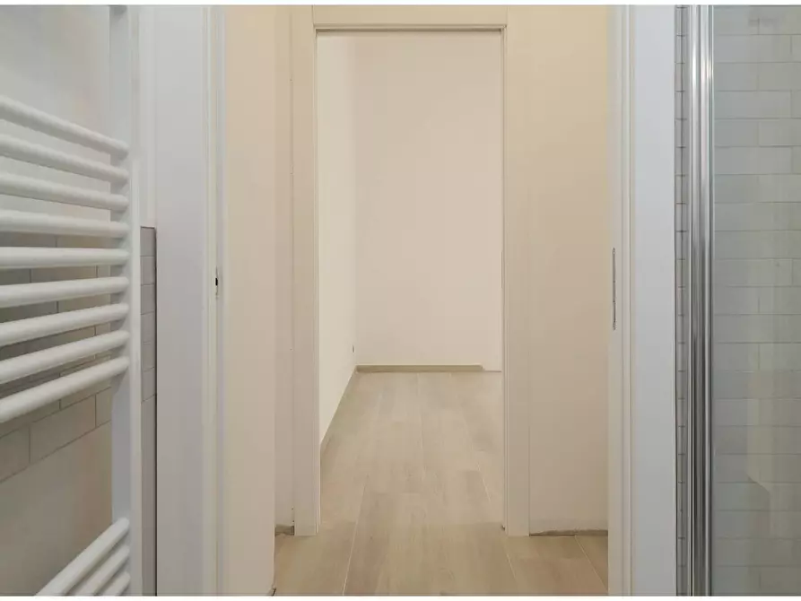 Immagine 18 di Loft/Open space in vendita  in CORSO LECCE a Torino