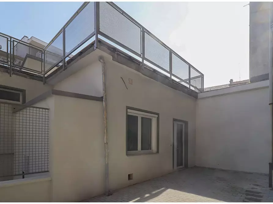 Immagine 2 di Loft/Open space in vendita  in CORSO LECCE a Torino