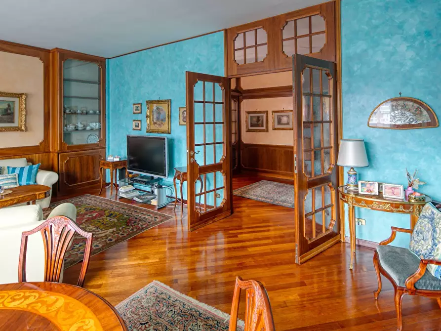 Immagine 2 di Appartamento in vendita  in corso Montecucco a Torino