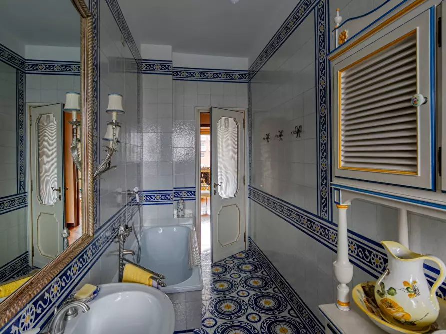 Immagine 18 di Appartamento in vendita  in corso Montecucco a Torino