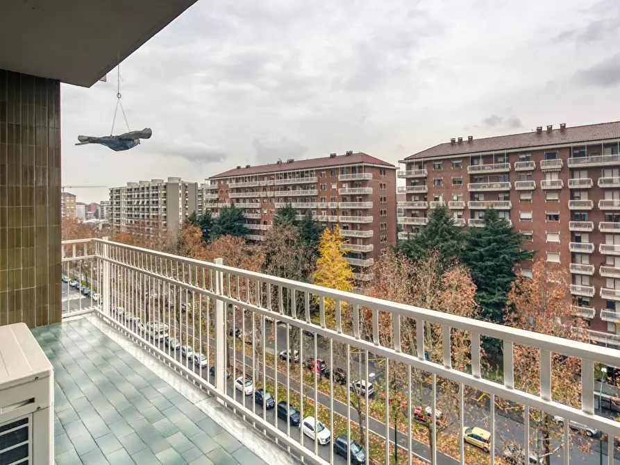 Immagine 25 di Appartamento in vendita  in corso Montecucco a Torino