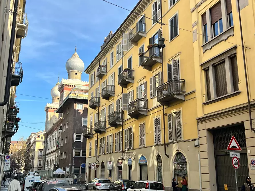 Immagine 10 di Loft/Open space in vendita  in Via Sant'Anselmo a Torino