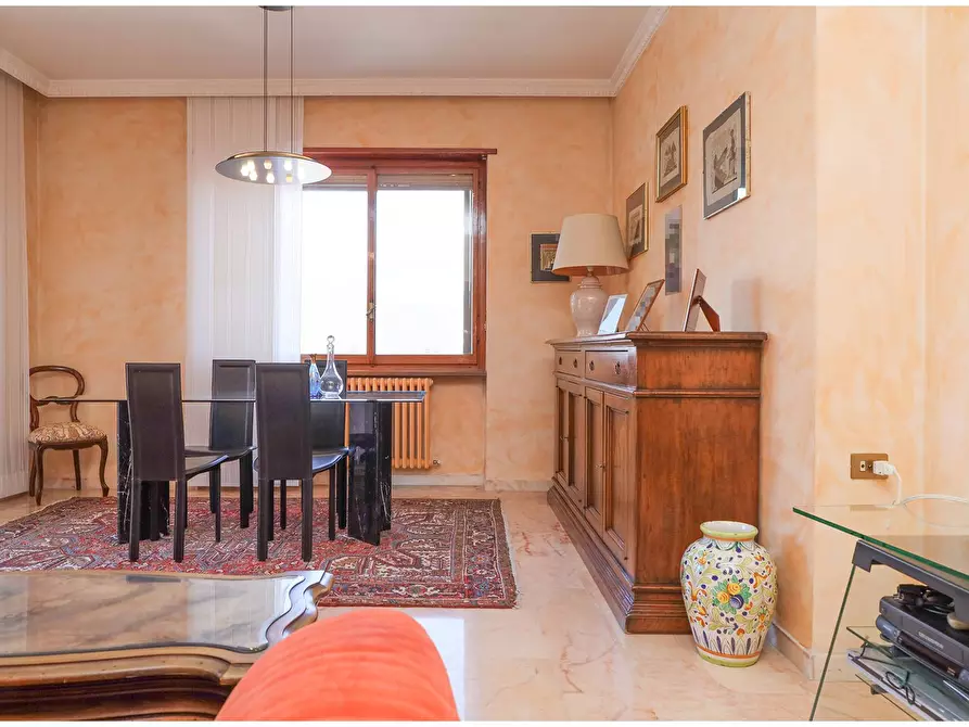 Immagine 10 di Appartamento in vendita  in Via Monte Bianco a Rivoli