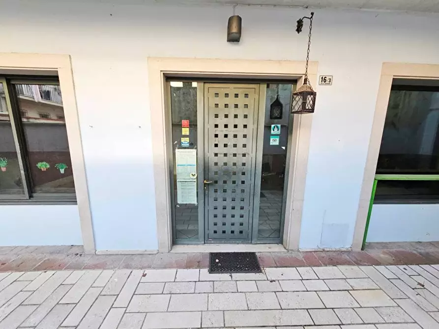 Immagine 6 di Negozio in affitto  in via Garibaldi a Gorizia