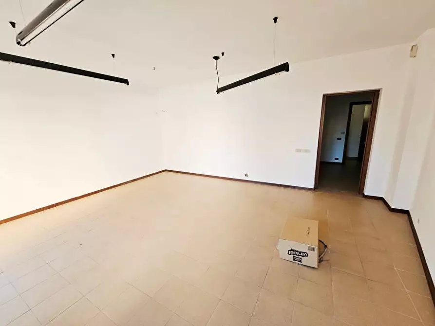 Immagine 6 di Negozio in affitto  in VIA CAPPUCCINI a Gorizia