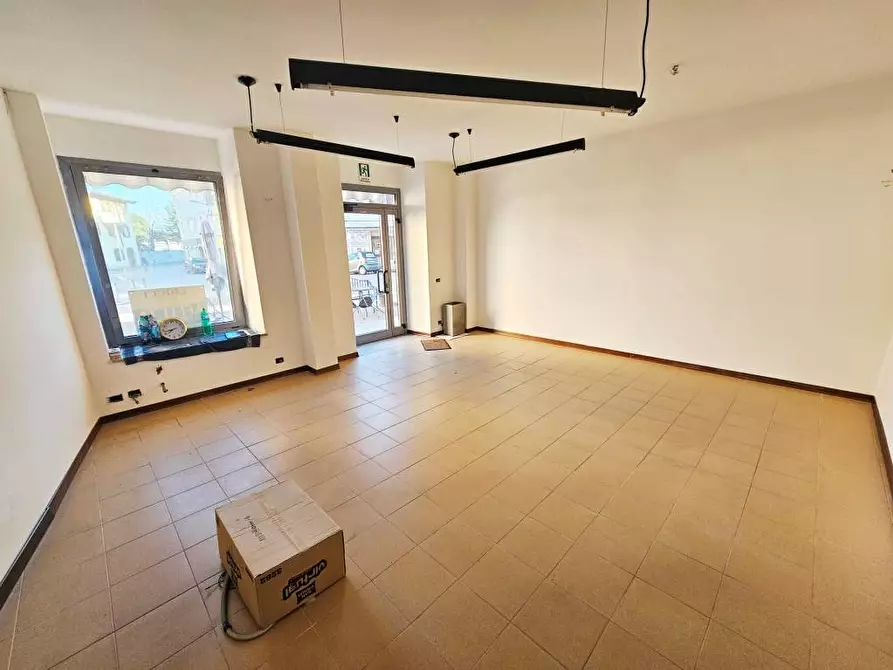 Immagine 4 di Negozio in affitto  in VIA CAPPUCCINI a Gorizia