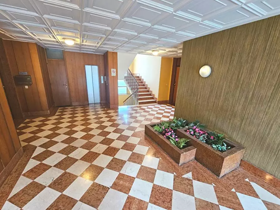 Immagine 4 di Appartamento in vendita  in CORSO ITALIA a Gorizia