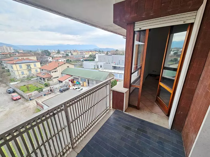 Immagine 11 di Appartamento in vendita  in CORSO ITALIA a Gorizia