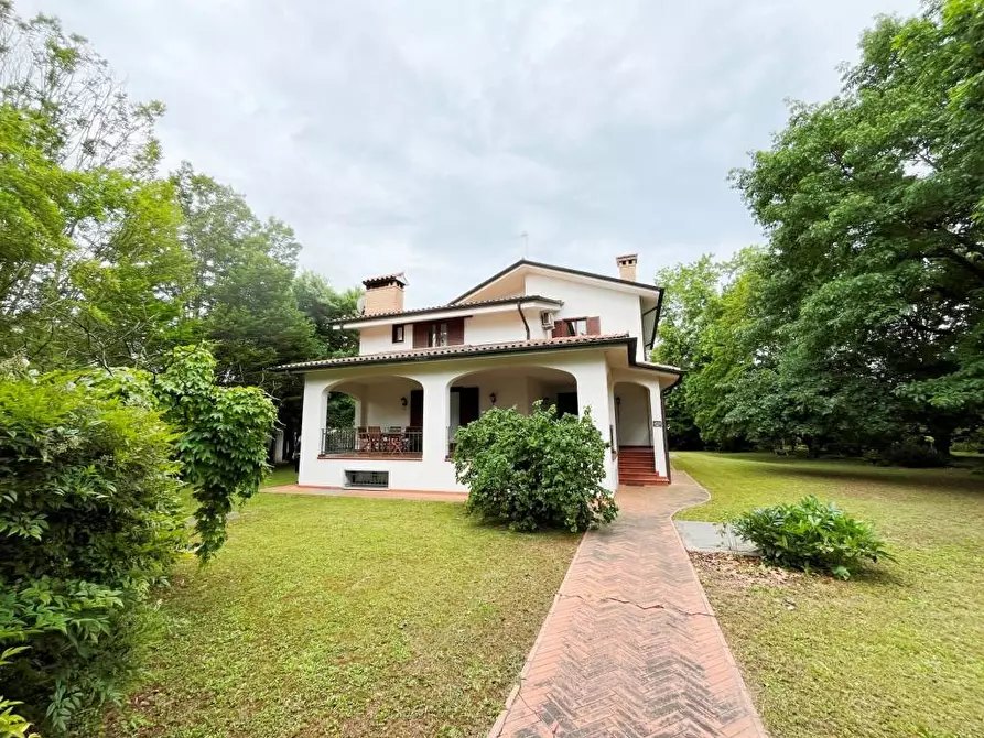 Immagine 2 di Villa in vendita  in STRADA VECCHIA a Gorizia