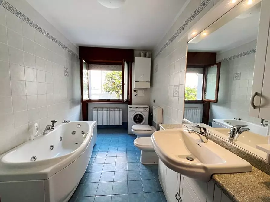 Immagine 12 di Appartamento in vendita  in VIALE 24 MAGGIO a Gorizia