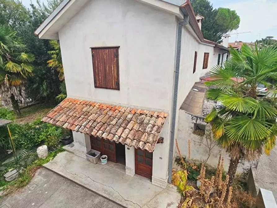 Immagine 3 di Palazzo in vendita  in PIAZZA SAN GIOVANNI a Aquileia