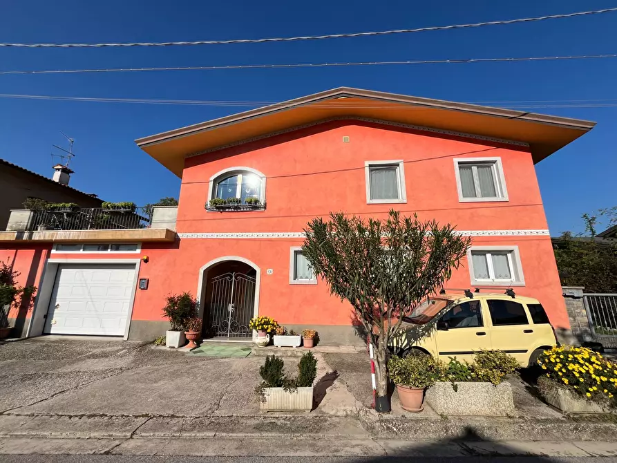 Immagine 1 di Casa indipendente in vendita  in GIASBANA a San Floriano Del Collio