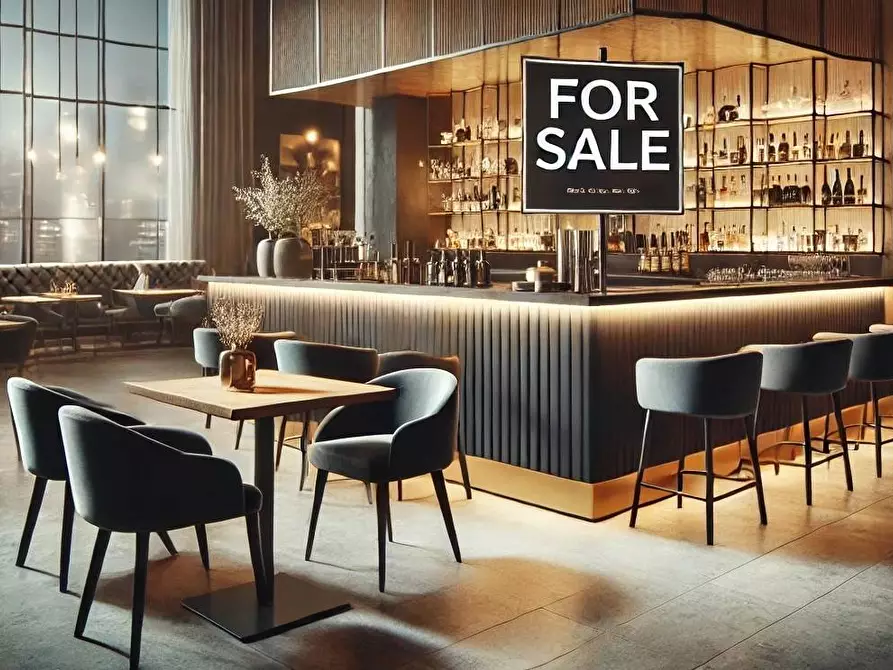 Immagine 1 di Locale commerciale in vendita  a Palmanova