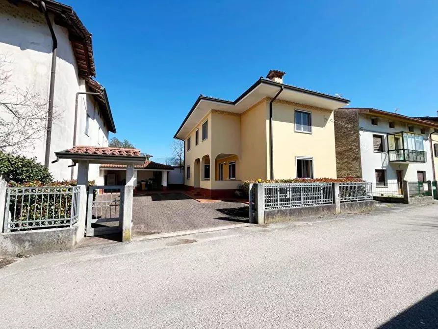 Immagine 3 di Casa indipendente in vendita  in VIA JAKIL a Savogna D'isonzo