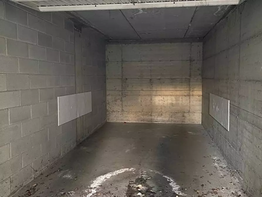 Immagine 3 di Box auto in vendita  in via degli alpini a Merate