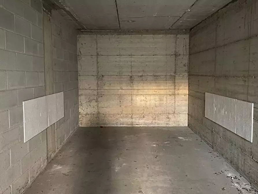 Immagine 5 di Box auto in vendita  in via degli alpini a Merate