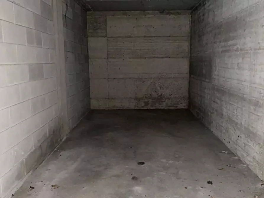 Immagine 5 di Box auto in vendita  in Via degli alpini a Merate