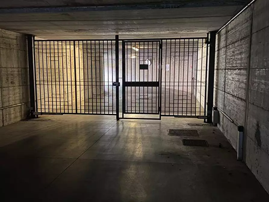 Immagine 9 di Box auto in vendita  in Via degli alpini a Merate