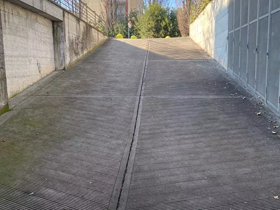 Immagine 11 di Box auto in vendita  in Via degli alpini a Merate