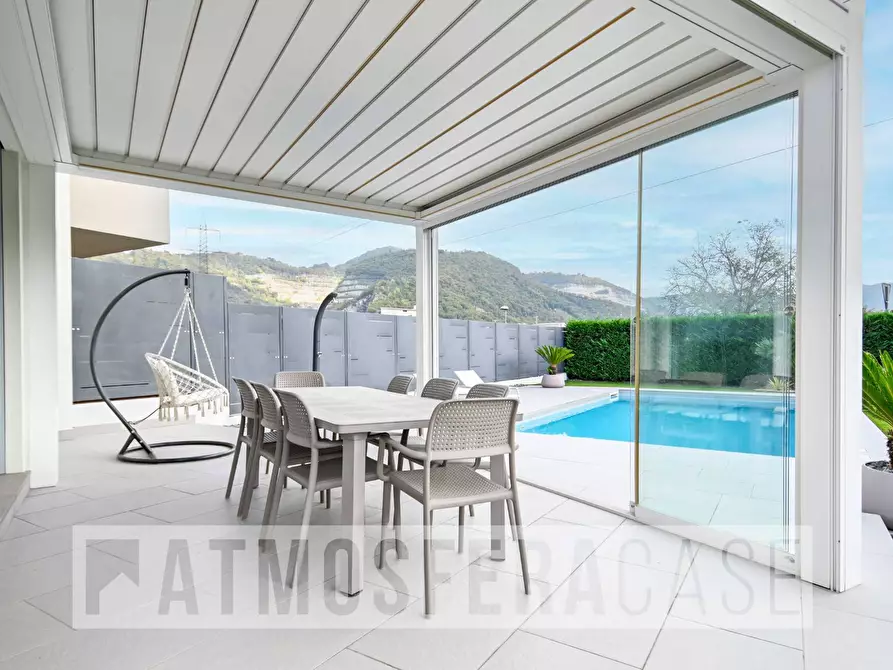 Immagine 7 di Villa in vendita  in VIA DOPPOLI a Zandobbio