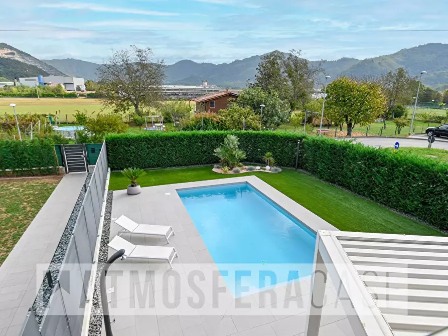 Immagine 15 di Villa in vendita  in VIA DOPPOLI a Zandobbio