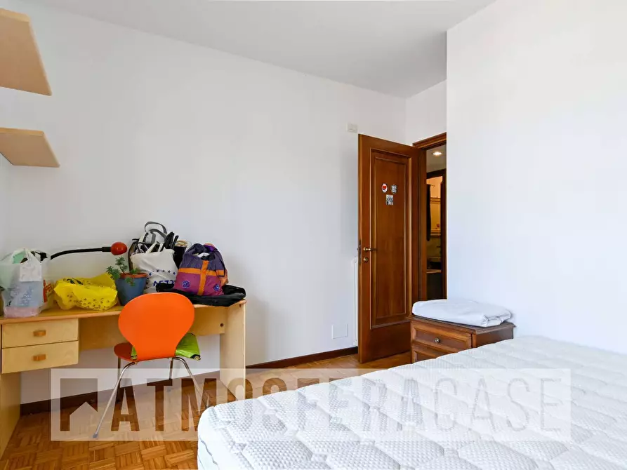 Immagine 15 di Appartamento in vendita  in Via Bellini a Bergamo