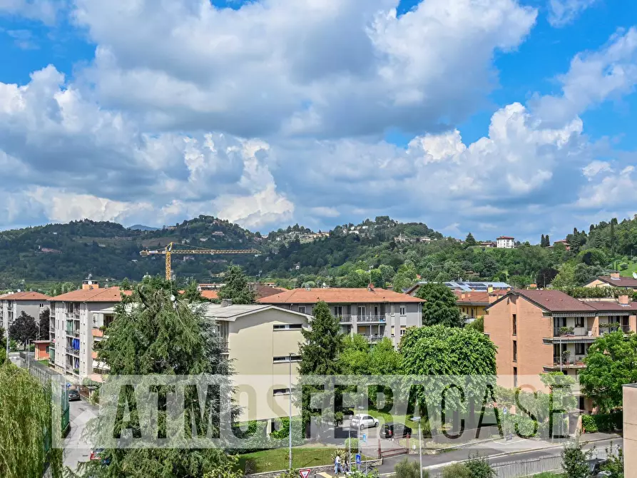 Immagine 9 di Appartamento in vendita  in Via Bellini a Bergamo