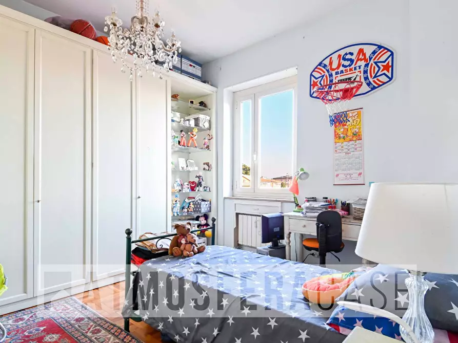 Immagine 16 di Appartamento in vendita  in VIA FRIZZONI a Bergamo