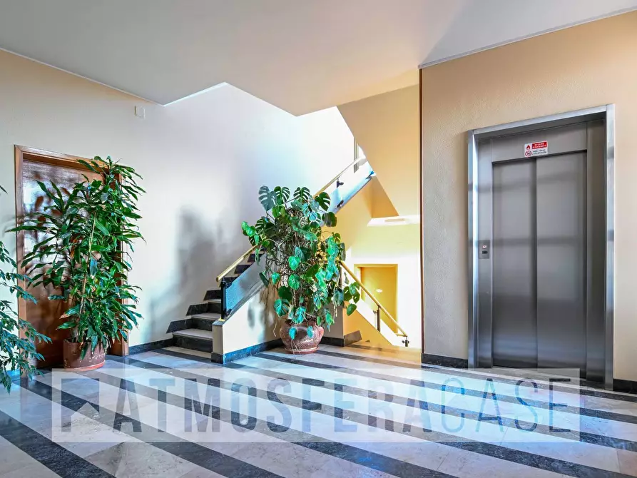 Immagine 18 di Appartamento in vendita  in VIA FRIZZONI a Bergamo