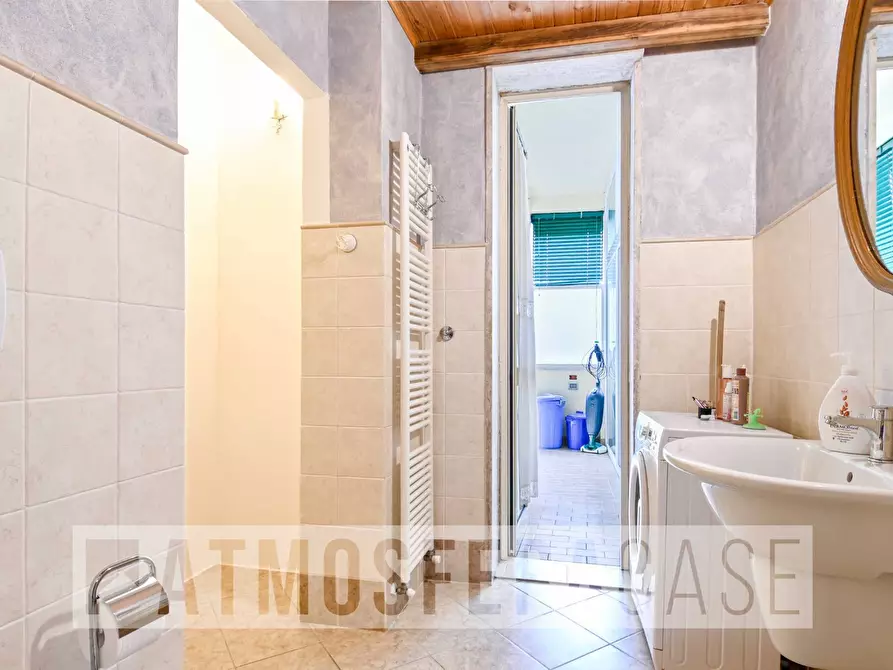 Immagine 11 di Appartamento in vendita  in Via Santa vincenza Gerosa a Bergamo