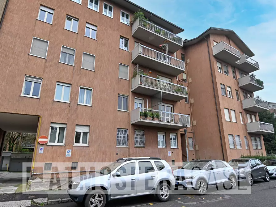 Immagine 26 di Appartamento in vendita  in Via Giosue' Carducci a Bergamo