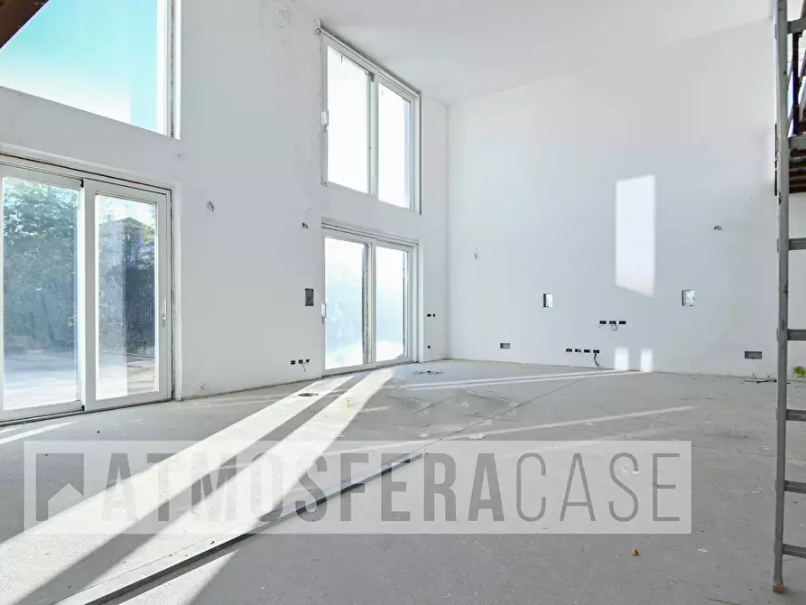 Immagine 2 di Villa in vendita  in via Otto Marzo a Martinengo